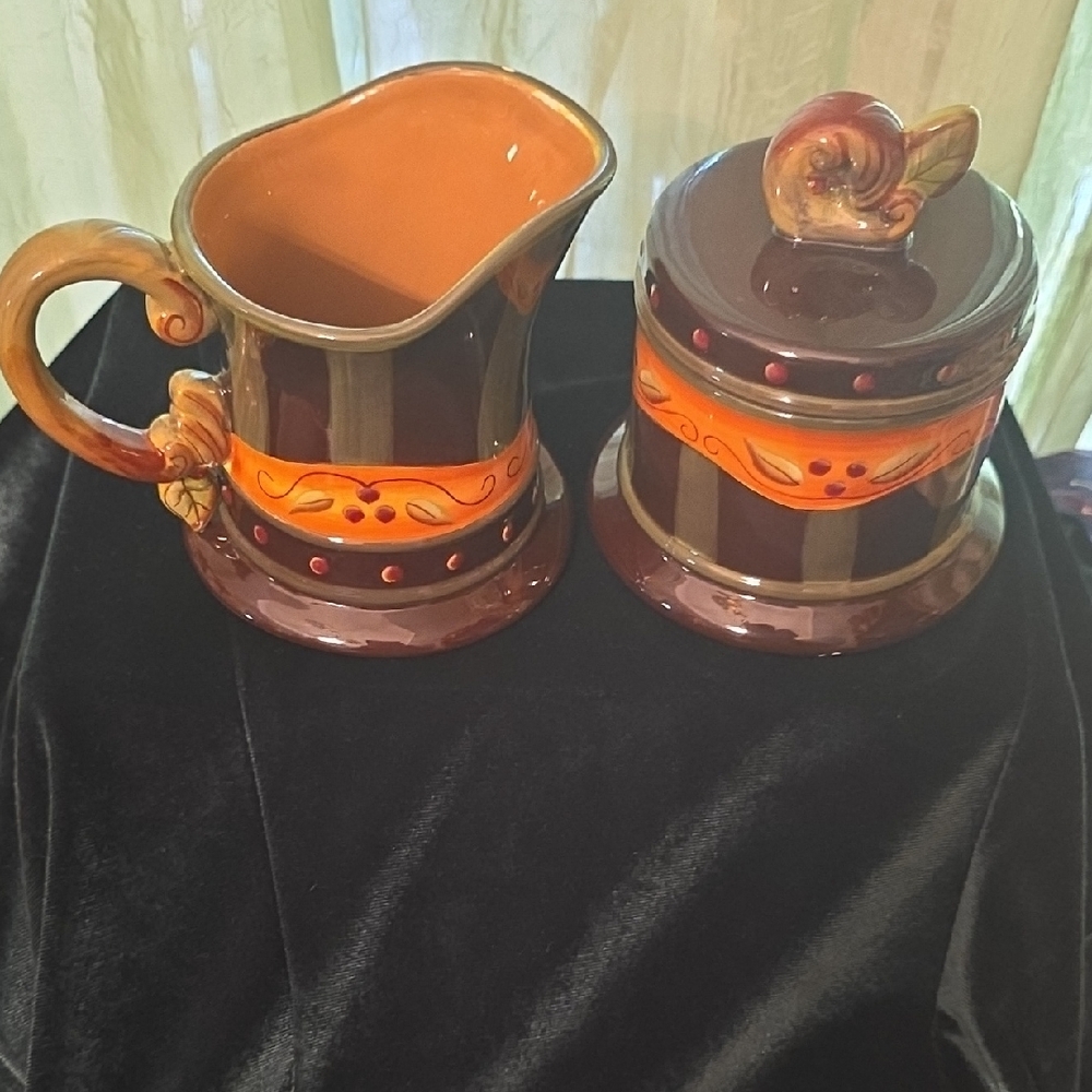 Demdaco Chocolate Berries Sugar Creamer‎ Set Hand Painted 4 Inches Tall